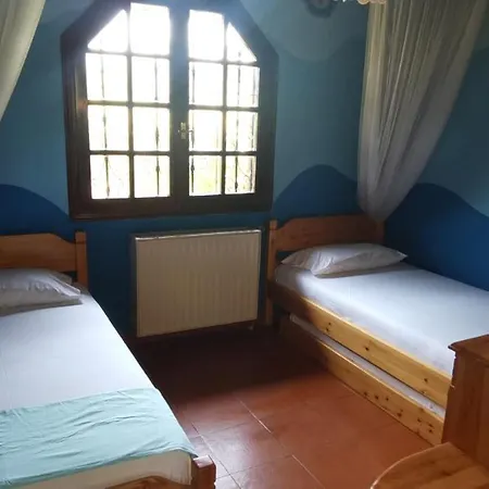 Foula's Summer House Tatil Evi