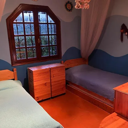 Foula's Summer House